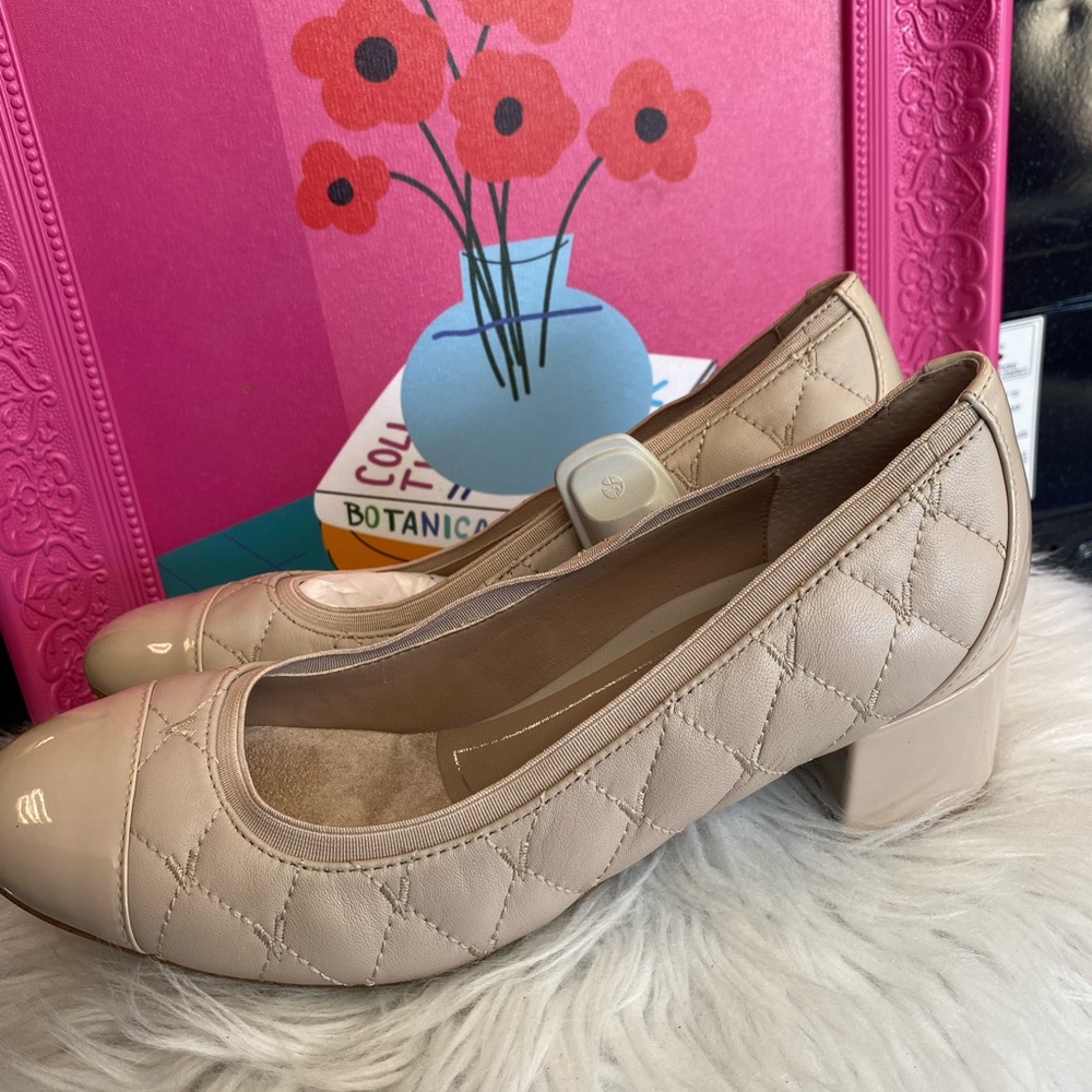 Vionic Women's Quilted Nude Patent Cap-Toe Pumps - Picture 2 of 4